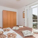 Apartment Brajkovi - One Bedroom Apartment With Loggia And Sea View